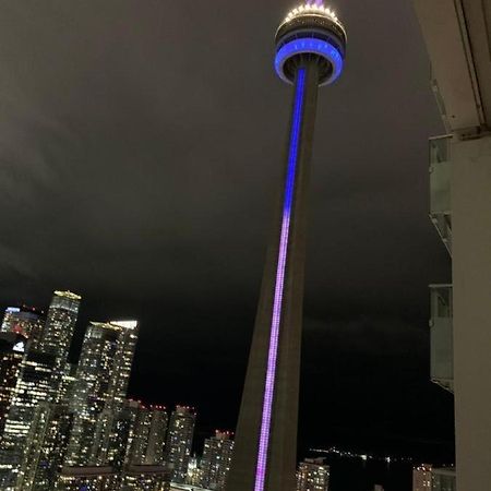 Luxury Condo With Cn Tower View Toronto Zewnętrze zdjęcie