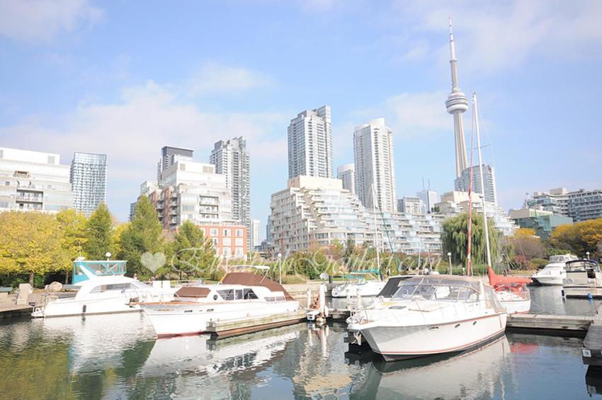 Luxury Condo With Cn Tower View Toronto Zewnętrze zdjęcie